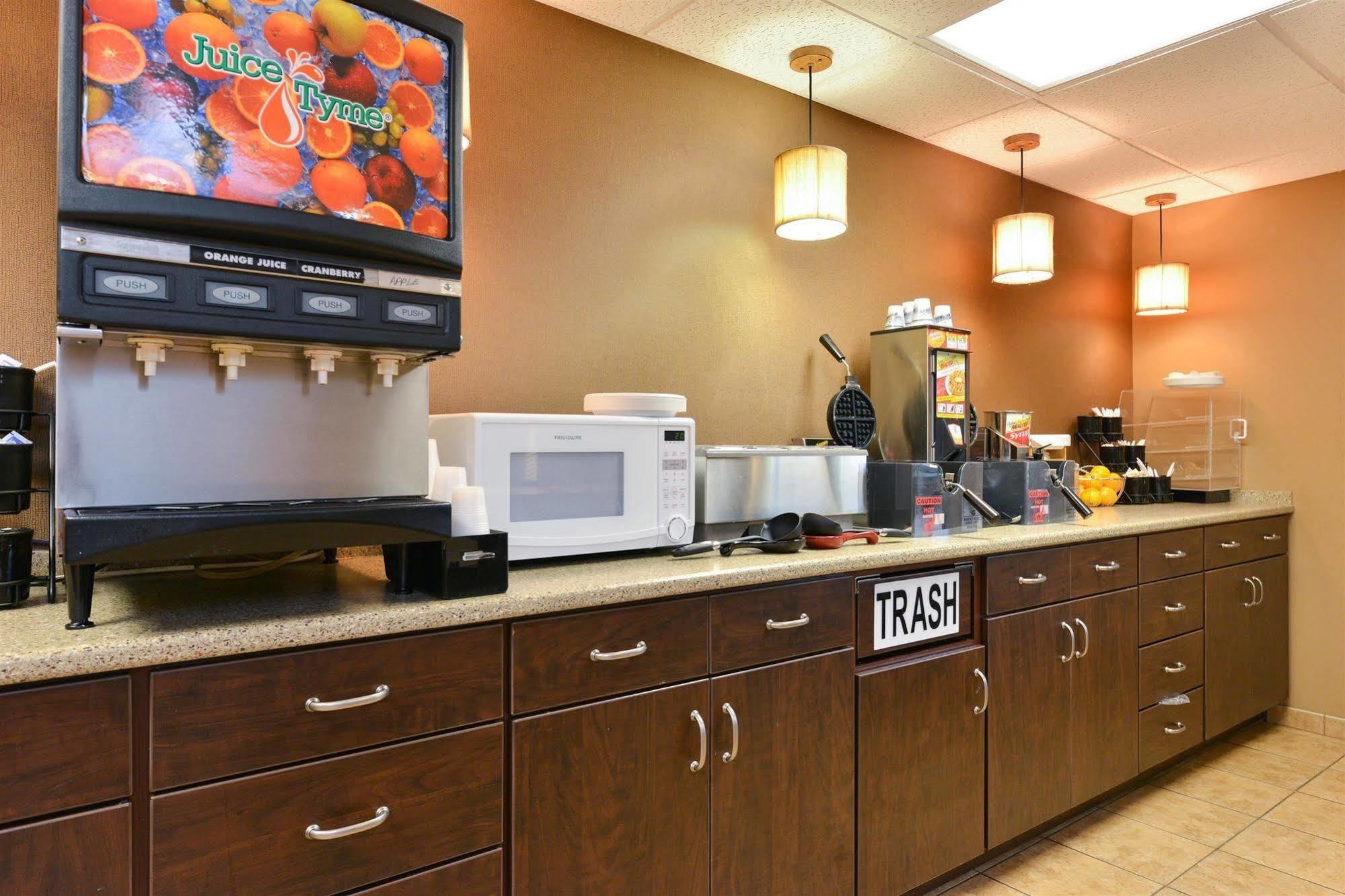 Corn Palace Inn Mitchell Buitenkant foto